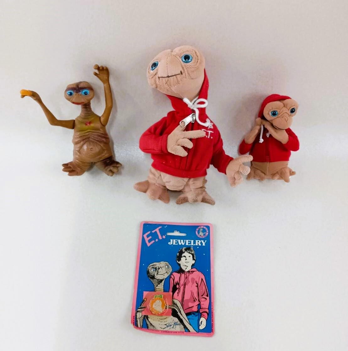 Amazon.co.jp: E.T グッズ まとめ ぬいぐるみ ソフビ フィギュア